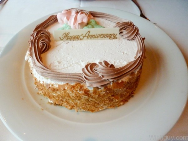 Sending Cake On Anniversary 