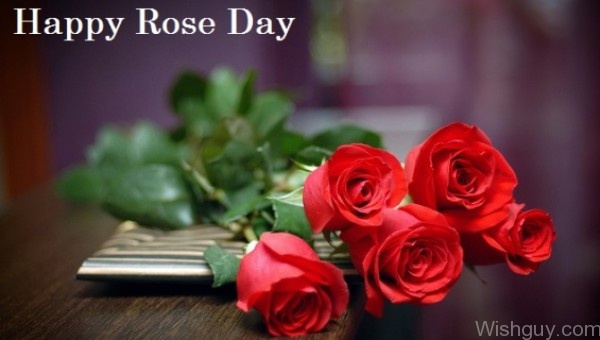 Happy Rose Day With Red Roses-cm130